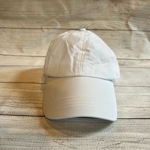 Women’s pony tail hat